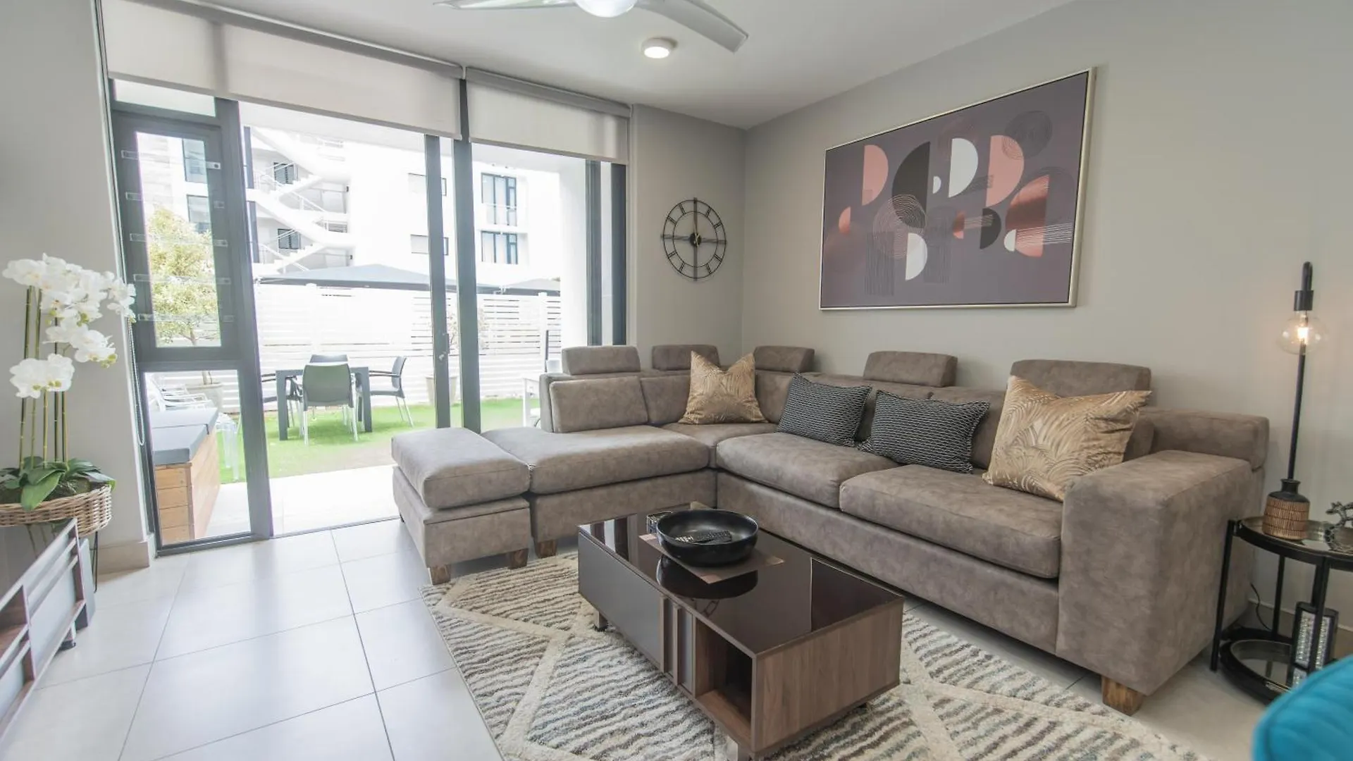 Delightful Coastal Living Apartment Port Elizabeth