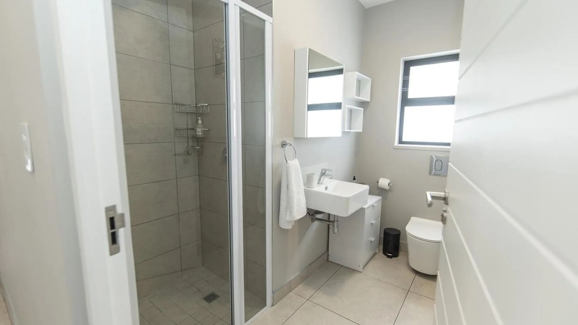 Delightful Coastal Living Apartment Port Elizabeth South Africa
