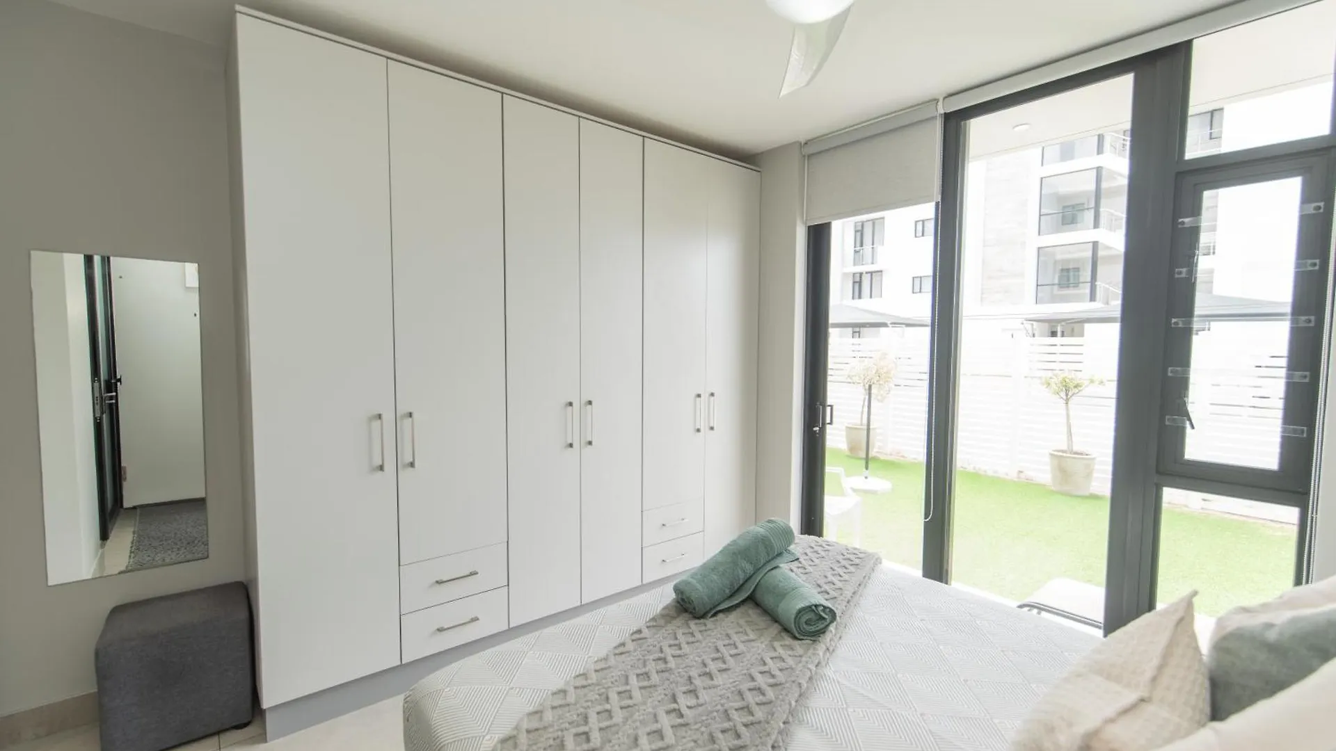 Delightful Coastal Living Apartment Port Elizabeth