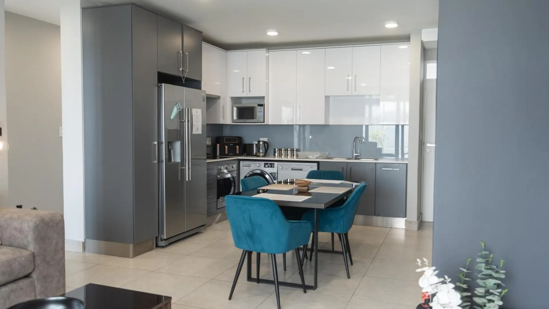 Delightful Coastal Living Apartment Port Elizabeth South Africa