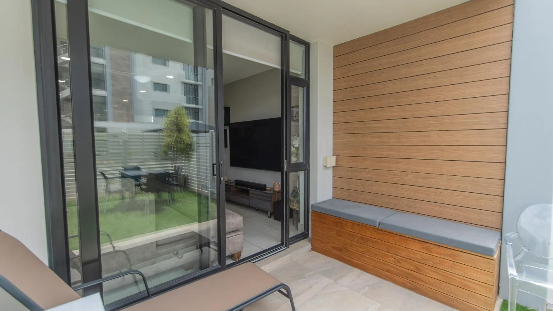 Delightful Coastal Living Apartment Port Elizabeth South Africa