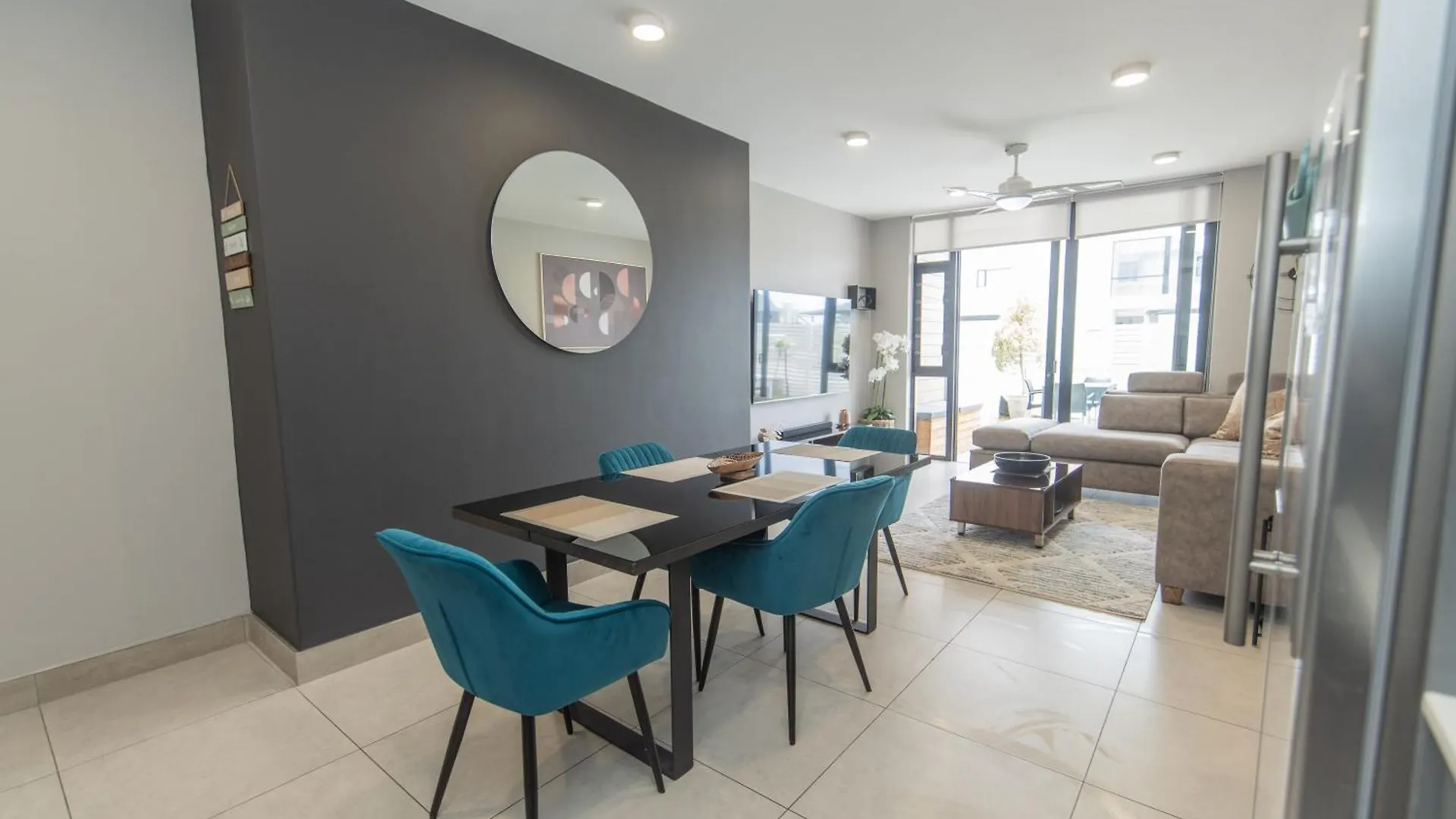 Delightful Coastal Living Apartment Port Elizabeth 0*,